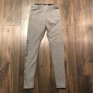 Women’s Nike leggings